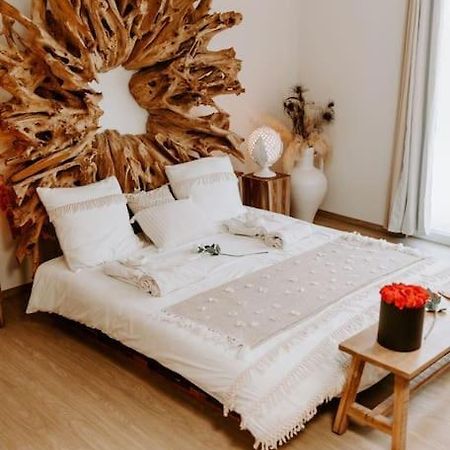 Suite De Charme Avec Jacuzzi Et Cabine Infrarouge Tubize المظهر الخارجي الصورة